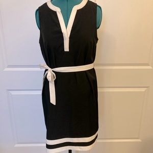 Ann Taylor black sleeveless dress size Large